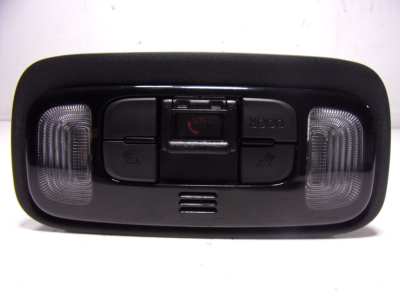 Recambio de piloto interior para toyota yaris 1.5 vvti hev referencia OEM IAM 81260K0100C0  