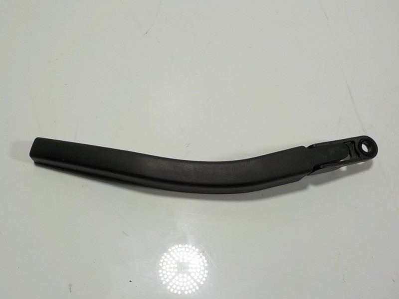 Recambio de brazo limpia trasero para land rover range rover evoque evoque referencia OEM IAM LR117658  