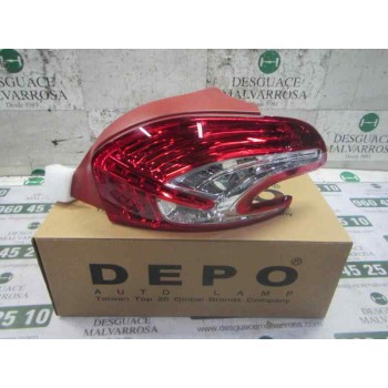 PILOTO TRASERO DERECHO 2222286 