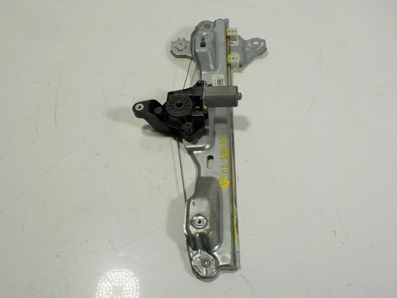 Recambio de elevalunas trasero derecho para renault kadjar 1.2 tce energy referencia OEM IAM 827004EA0A 827004EA0A 