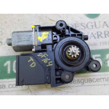 MOTOR ELEVALUNAS TRASERO DERECHO 