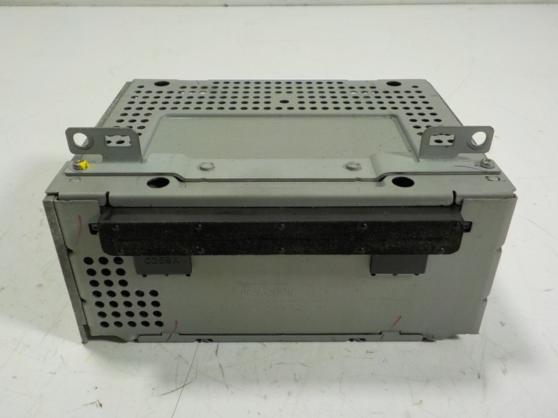 Recambio de sistema audio / radio cd para ford focus lim. 1.6 tdci cat referencia OEM IAM 2335495 F1BT18C815GH 