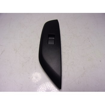 MANDO ELEVALUNAS DELANTERO DERECHO 8481002260 74231K0080 