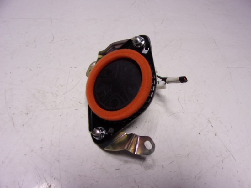 Recambio de modulo electronico para toyota yaris 1.5 vvti hev referencia OEM IAM 86150K0010 86160K0010 