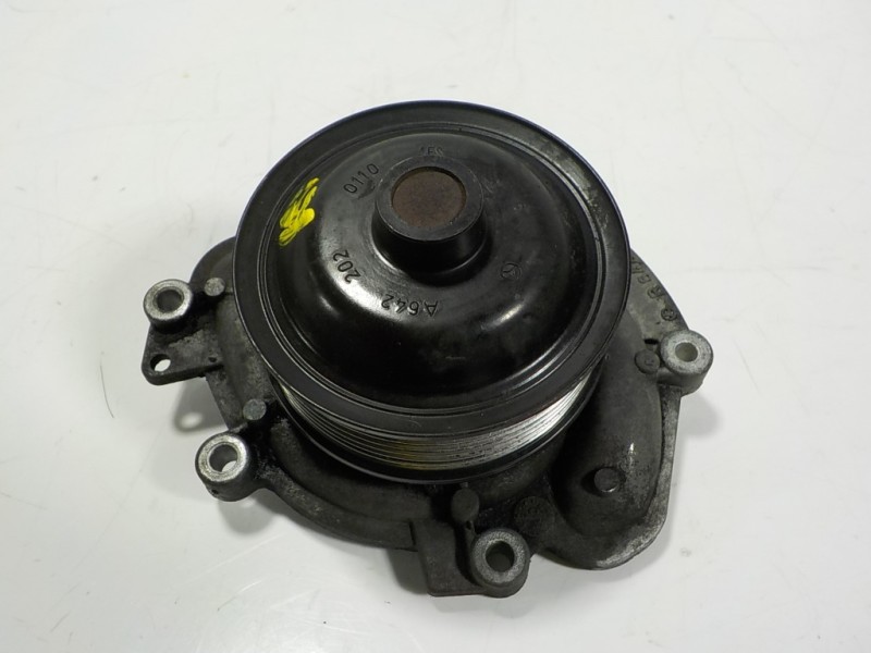 Recambio de bomba agua para mercedes-benz clase cls (w219) 3.0 cdi cat referencia OEM IAM A6422001001 R6422010410 