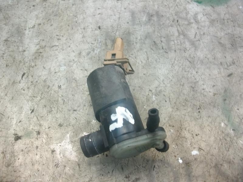 Recambio de bomba limpia para ford transit connect (tc7) furg. referencia OEM IAM   