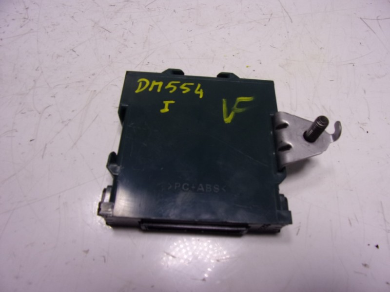 Recambio de modulo electronico para toyota yaris 1.5 vvti hev referencia OEM IAM 8934052210 8934052210 