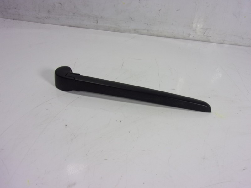 Recambio de brazo limpia trasero para audi q3 (8u) 2.0 tdi referencia OEM IAM 8U09554071P9  