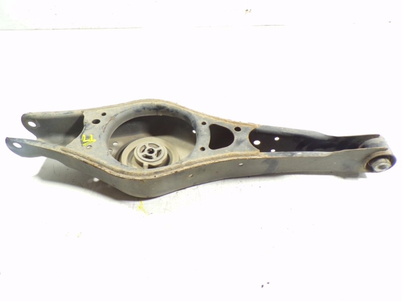 Recambio de brazo suspension inferior trasero izquierdo para volkswagen passat variant (3c5) 2.0 tdi referencia OEM IAM 1K050531