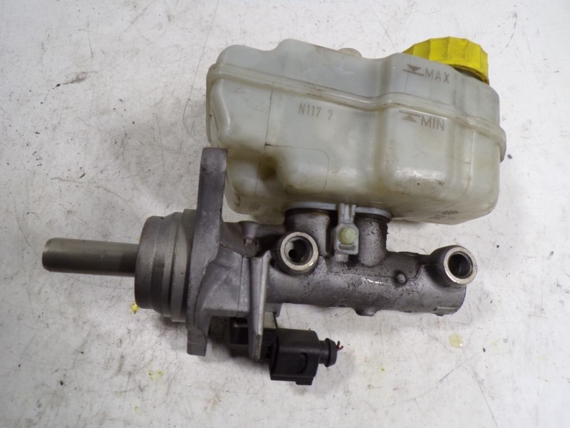 Recambio de bomba freno para audi a1 sportback (8xf) 1.6 tdi referencia OEM IAM 6R1611019D  