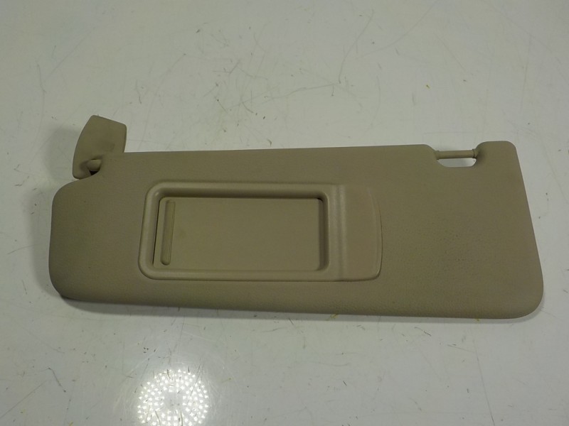 Recambio de parasol izquierdo para bmw serie 5 touring (f11) 520d xdrive referencia OEM IAM 51168038163  