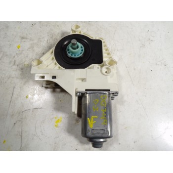 MOTOR ELEVALUNAS DELANTERO IZQUIERDO 8K0959801C 8K0959801C 