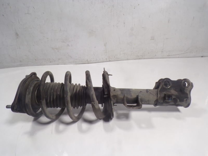 Recambio de amortiguador delantero derecho para hyundai i30 (gd) 1.4 cat referencia OEM IAM 54661A6000 54660A6000 