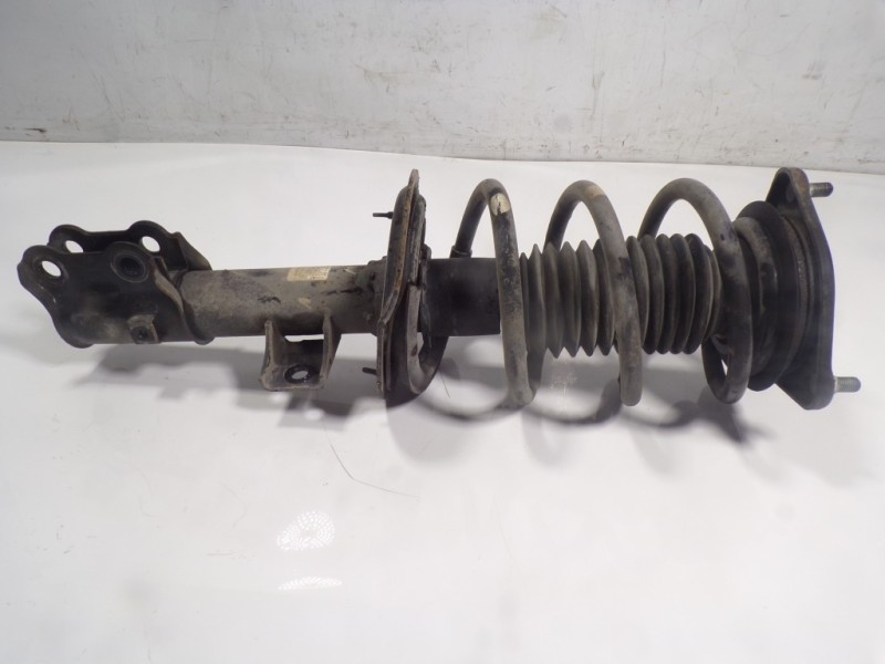 Recambio de amortiguador delantero izquierdo para hyundai i30 (gd) 1.4 cat referencia OEM IAM 54651A6000 54660A6000 