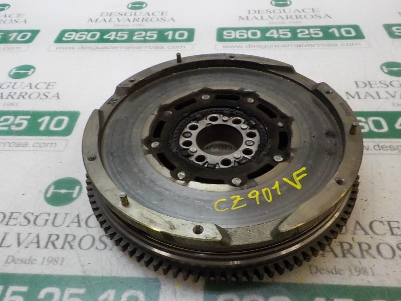 Recambio de volante motor para toyota rav 4 2.0 d-4d cat referencia OEM IAM 134500R030  