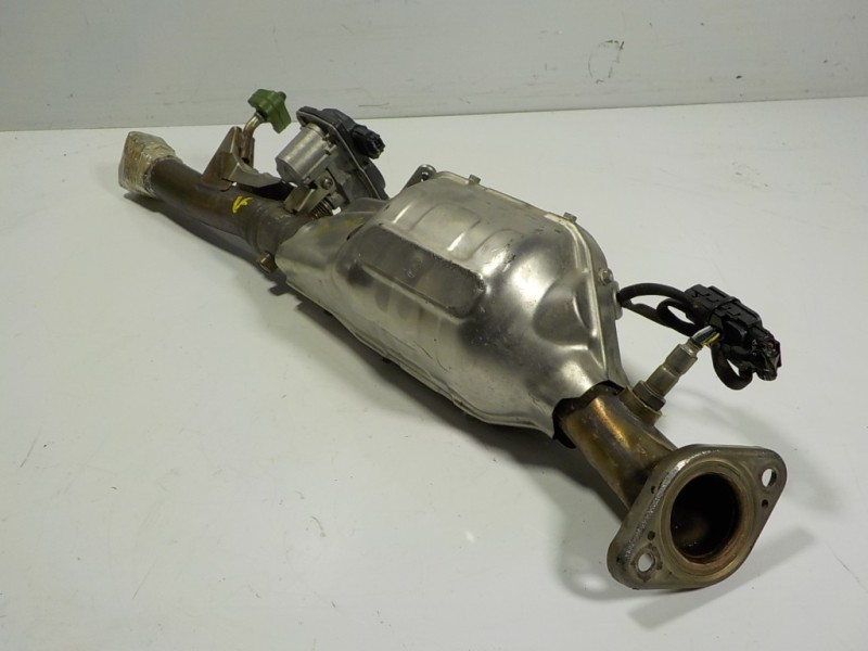 Recambio de catalizador para mazda cx-30 1.8 diesel referencia OEM IAM   