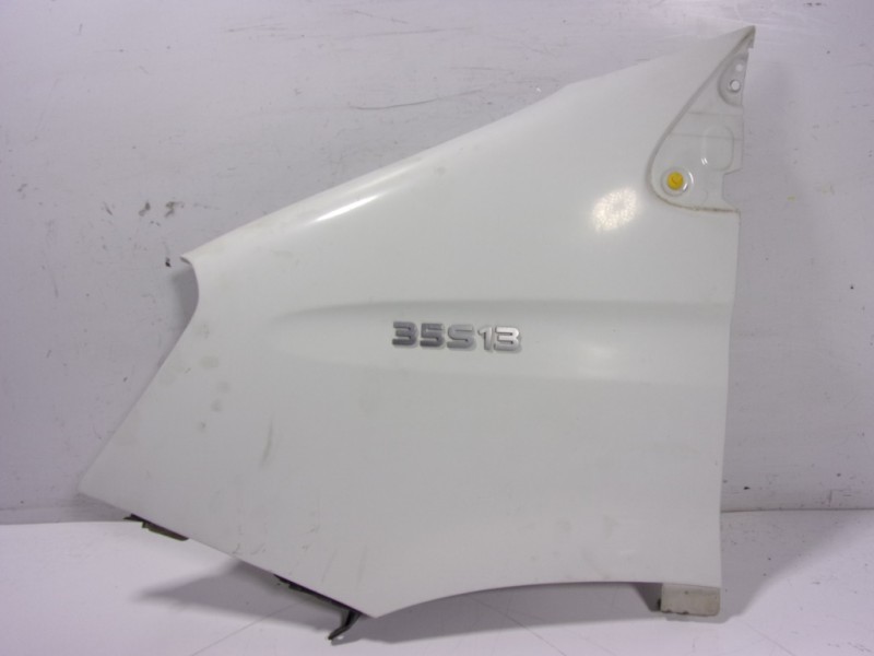 Recambio de aleta delantera izquierda para iveco daily v furgoneta 29s13, 29l13, 35c13, 35s13, 40c13, 40s13 referencia OEM IAM 5