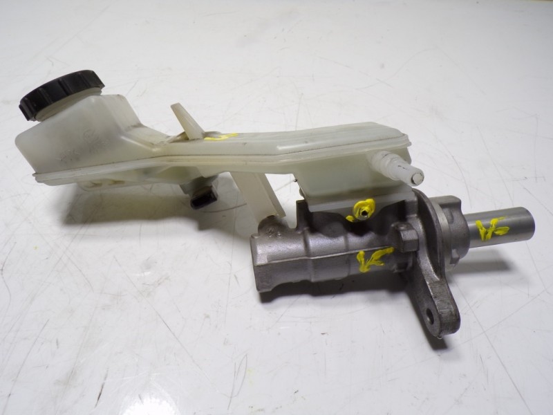 Recambio de bomba freno para mazda cx-30 1.8 diesel referencia OEM IAM  816930 