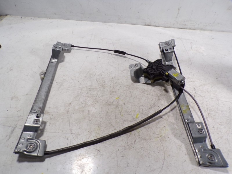 Recambio de elevalunas delantero izquierdo para renault kangoo 1.5 dci diesel fap referencia OEM IAM 807213441R 9030305A 9030305