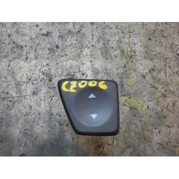 MANDO ELEVALUNAS DELANTERO IZQUIERDO 735450601 