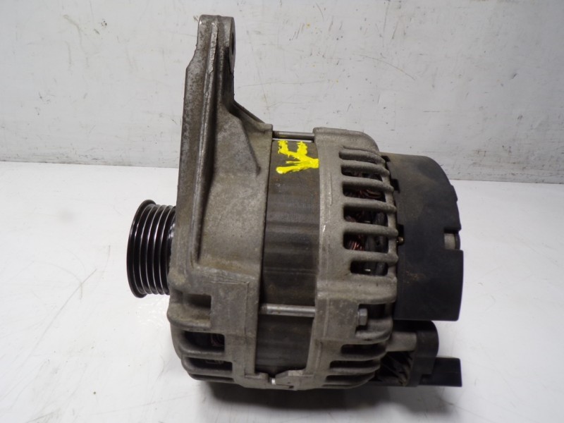 Recambio de alternador para mercedes-benz clase a (w176) 2.1 cdi cat referencia OEM IAM A0009063322 A0009063322 0125711028