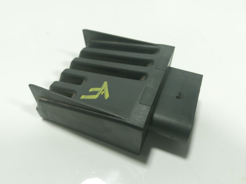 Recambio de modulo electronico para audi a3 sportback (8ya) 2.0 16v tdi referencia OEM IAM 3Q0906121C  