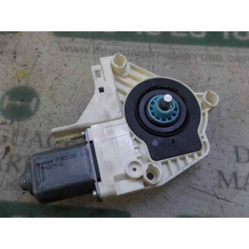 MOTOR ELEVALUNAS TRASERO IZQUIERDO 8K0959811A 8K0959811A 