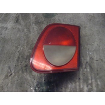 PILOTO TRASERO DERECHO INTERIOR 