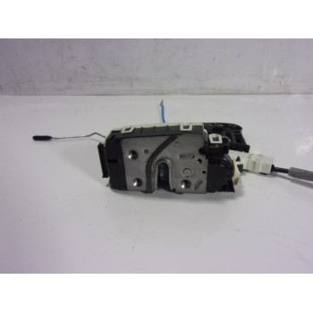 CERRADURA PUERTA DELANTERA DERECHA A1667200435 A1667200435 