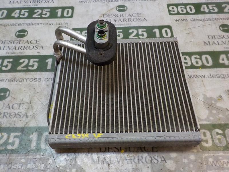 Recambio de evaporador aire acondicionado para kia cee´´d 1.4 crdi cat referencia OEM IAM   