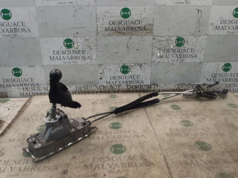 Recambio de palanca cambio para seat leon (1p1) reference referencia OEM IAM 1K0711050A  