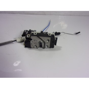 CERRADURA PUERTA DELANTERA IZQUIERDA A1667200135 A16672001 