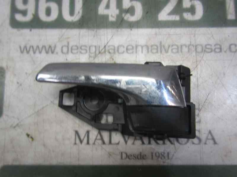 Recambio de maneta interior delantera izquierda para toyota prius+ 1.8 16v (híbrido) referencia OEM IAM 6920633121C0  