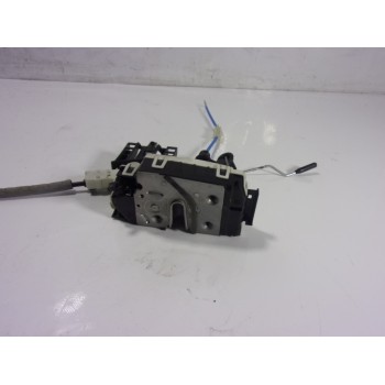 CERRADURA PUERTA TRASERA IZQUIERDA A2047302735 