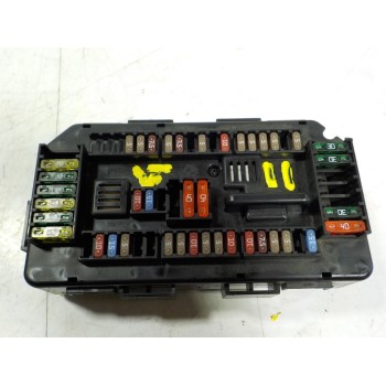 CAJA RELES / FUSIBLES 61149224866 933787901 MS20140106