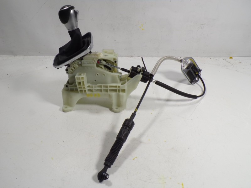 Recambio de palanca cambio para hyundai i30 fastback 1.4 tgdi cat referencia OEM IAM 46700G3210 46700 