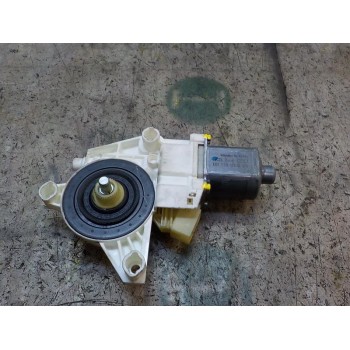 MOTOR ELEVALUNAS TRASERO IZQUIERDO A2518200108 A2518200108 0130822281