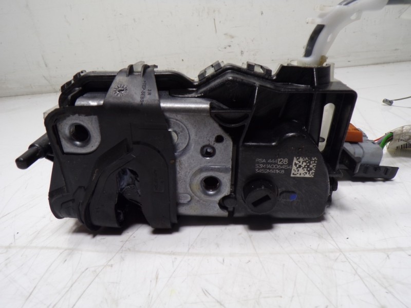 Recambio de cerradura puerta trasera derecha para opel corsa f electric referencia OEM IAM  444128 