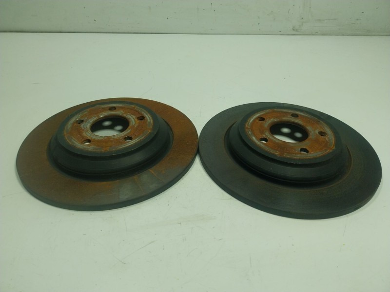 Recambio de disco freno trasero para ford kuga iii (dfk) 2.5 fhev referencia OEM IAM 2210993  