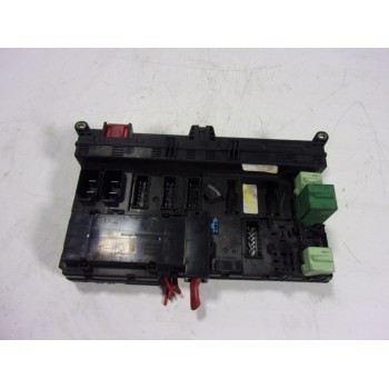 CAJA RELES / FUSIBLES 61136907395 8380407 