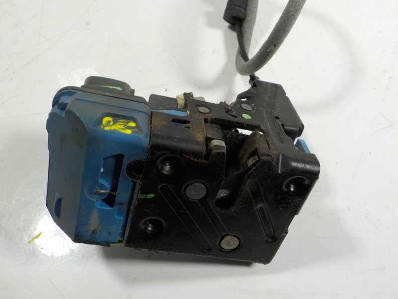 Recambio de cerradura puerta delantera izquierda para volvo xc90 2.4 diesel cat referencia OEM IAM 30784976  