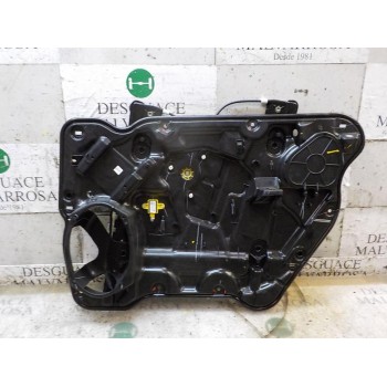 ELEVALUNAS DELANTERO DERECHO 