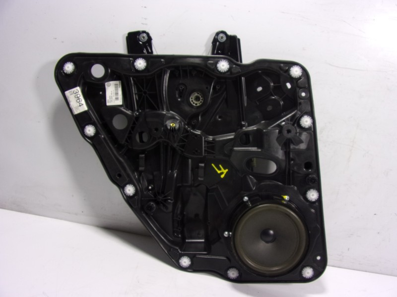 Recambio de elevalunas trasero izquierdo para volkswagen touareg (7p5) 3.0 v6 tdi dpf referencia OEM IAM 7P6839461A 7P6839755A 