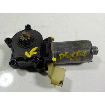 MOTOR ELEVALUNAS DELANTERO IZQUIERDO 30784576 0130821760 0130821760