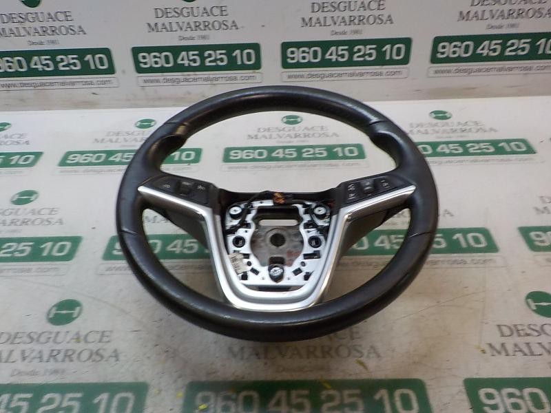 Recambio de volante para opel insignia berlina excellence referencia OEM IAM 13316547  