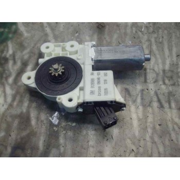 MOTOR ELEVALUNAS DELANTERO DERECHO 