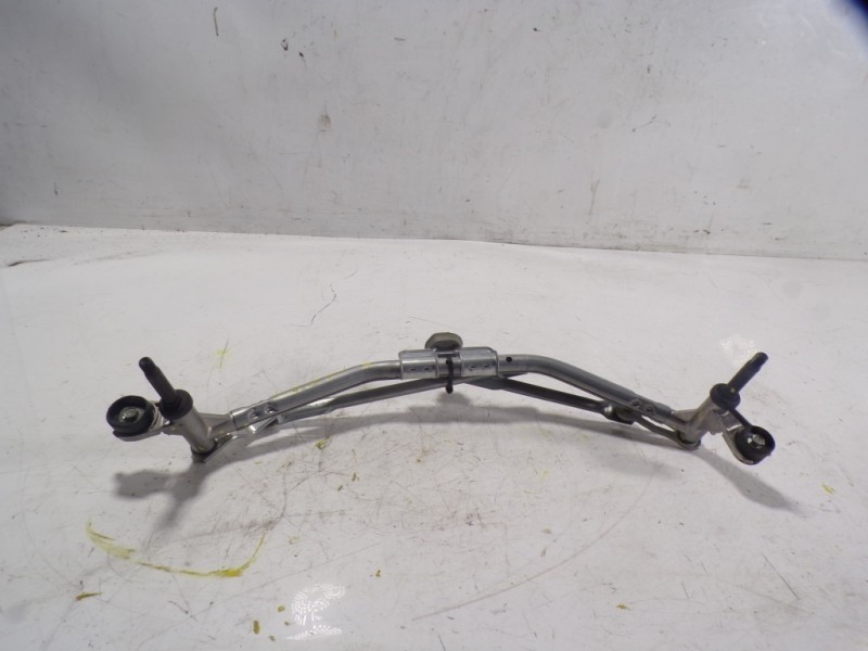 Recambio de articulacion limpia delantero para toyota proace city 1.5 dci referencia OEM IAM SU001A9768  