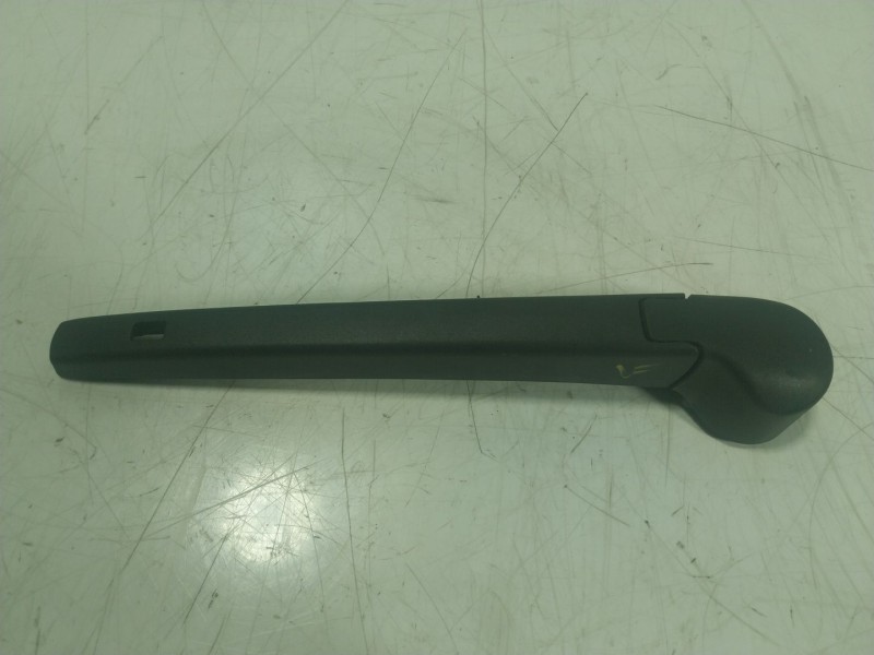 Recambio de brazo limpia trasero para volkswagen golf viii (cd1, da1) 1.5 tsi referencia OEM IAM 5H6955707A  