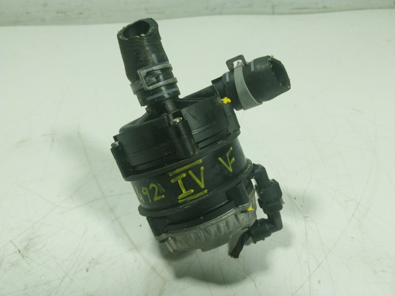 Recambio de bomba agua para cupra leon sportstourer (kl8) 1.4 tsi phev referencia OEM IAM 04L965567  