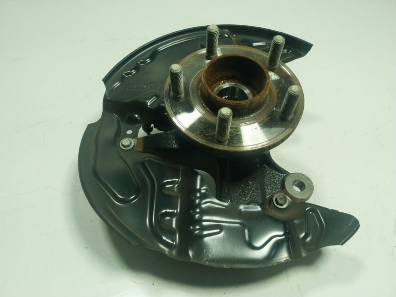 Recambio de mangueta delantera derecha para ford kuga iii (dfk) 2.5 fhev referencia OEM IAM 2451512  